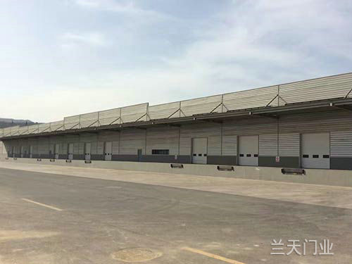 江苏宇培集团提升门